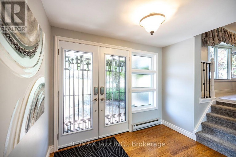 624 ROSELAWN AVENUE, Oshawa (Northwood), Ontario, L1L1B2