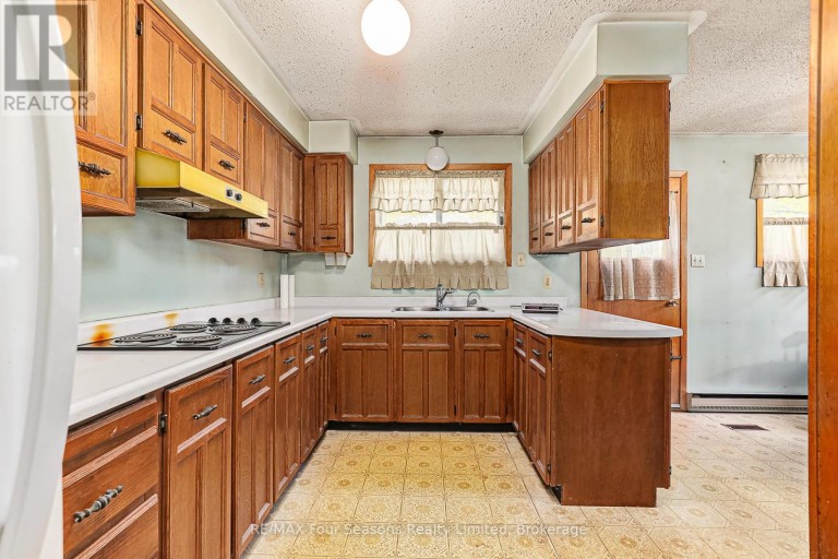 828 OXBOW PARK DRIVE, Wasaga Beach, Ontario, L9Z2V1