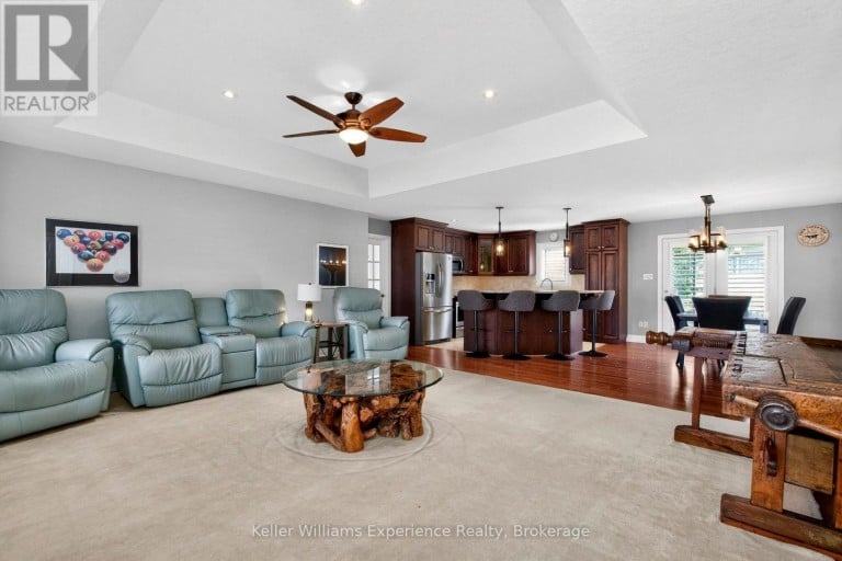 22 GREW CRESCENT, Penetanguishene, Ontario, L9M0A4