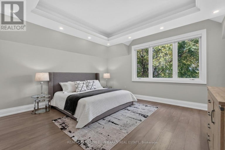 130 PEMBERTON AVENUE, Toronto (Newtonbrook East), Ontario, M2M1Y7