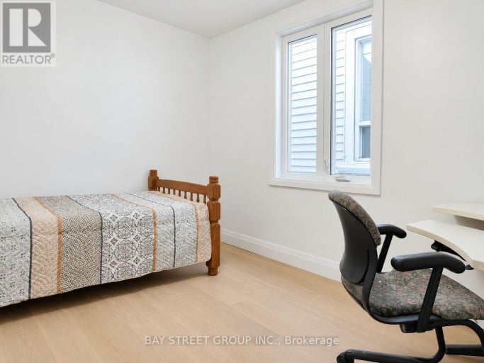 54 THYRA AVENUE, Toronto (Crescent Town), Ontario, M4C5G5