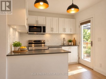 54 THYRA AVENUE Toronto (Crescent Town) Ontario photo 4