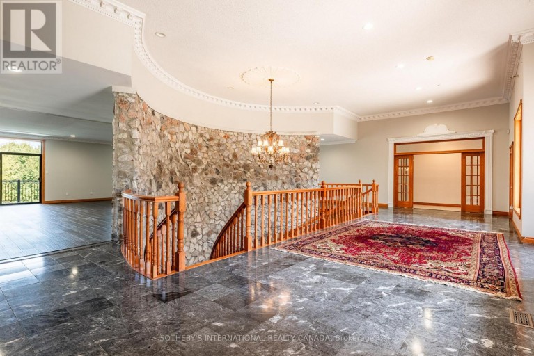 48 SCOTT CRESCENT, King (King City), Ontario, L7B1E4