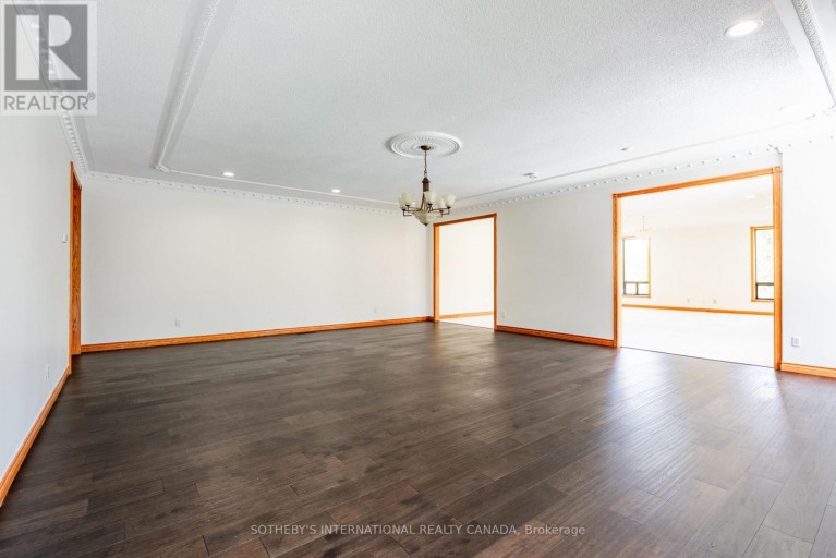 48 SCOTT CRESCENT, King (King City), Ontario, L7B1E4