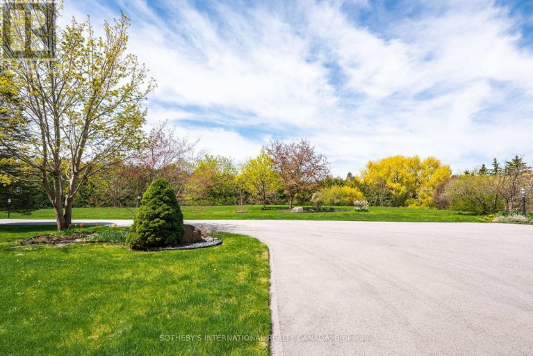 48 SCOTT CRESCENT, King (King City), Ontario, L7B1E4