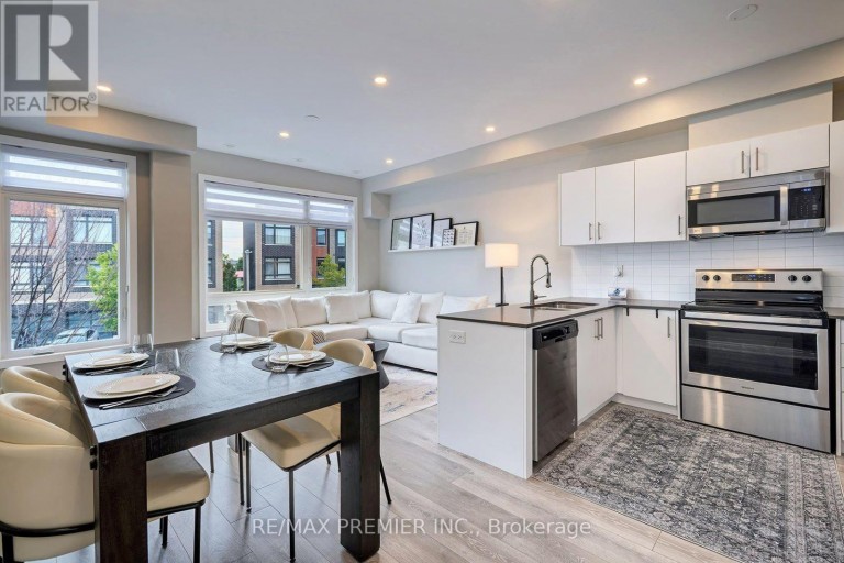 34 DALHOUSIE STREET, Vaughan (Vaughan Grove), Ontario, L4L0L6