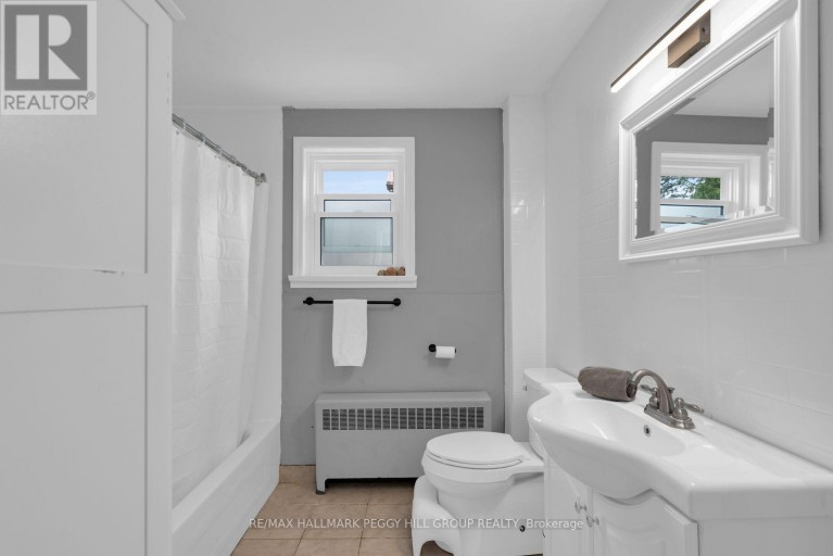 1556 FLOS RD 4 W, Springwater (Phelpston), Ontario, L0L2K0