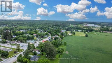 1556 FLOS RD 4 W Springwater (Phelpston) Ontario photo 15