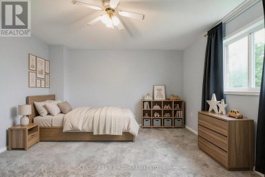 17 CROMPTON DRIVE Barrie (Little Lake) Ontario photo 18