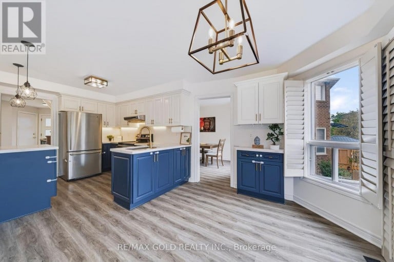 43 GOLDEN MEADOW ROAD, Barrie (Bayshore), Ontario, L4N7G5