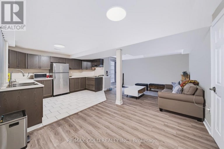 43 GOLDEN MEADOW ROAD, Barrie (Bayshore), Ontario, L4N7G5