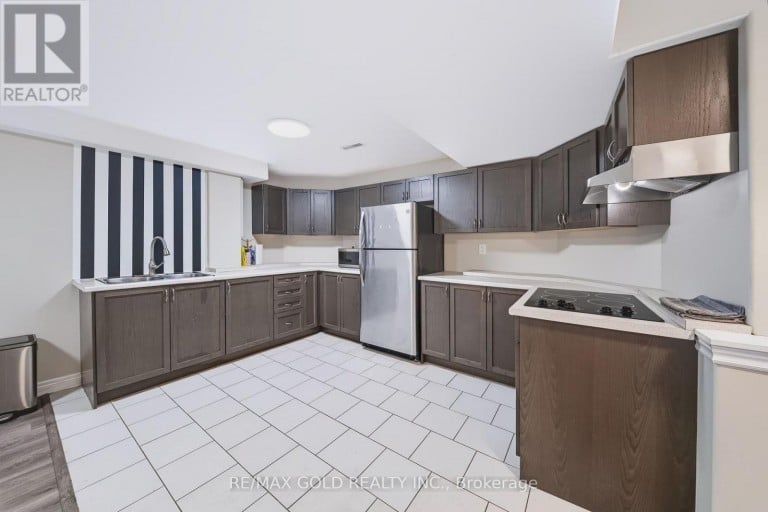 43 GOLDEN MEADOW ROAD, Barrie (Bayshore), Ontario, L4N7G5