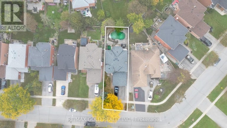 43 GOLDEN MEADOW ROAD, Barrie (Bayshore), Ontario, L4N7G5