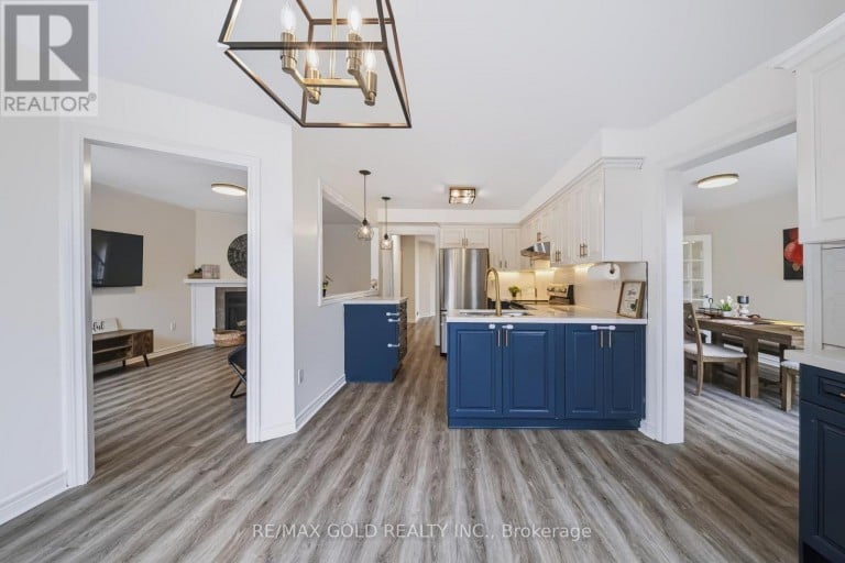 43 GOLDEN MEADOW ROAD, Barrie (Bayshore), Ontario, L4N7G5