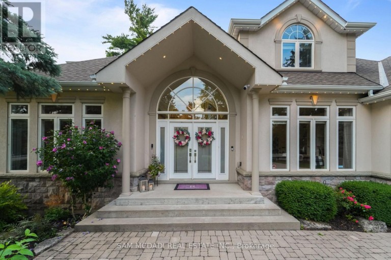 527 MEADOW WOOD ROAD, Mississauga (Clarkson), Ontario, L5J2S4