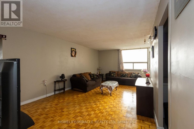 1007 - 49 SILVERSTONE DRIVE, Toronto (Mount Olive-Silverstone-Jamestown), Ontario, M9V3G2