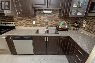 1007 - 49 SILVERSTONE DRIVE Toronto (Mount Olive-Silverstone-Jamestown) Ontario photo 24
