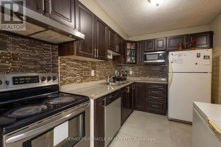 1007 - 49 SILVERSTONE DRIVE, Toronto (Mount Olive-Silverstone-Jamestown), Ontario, M9V3G2