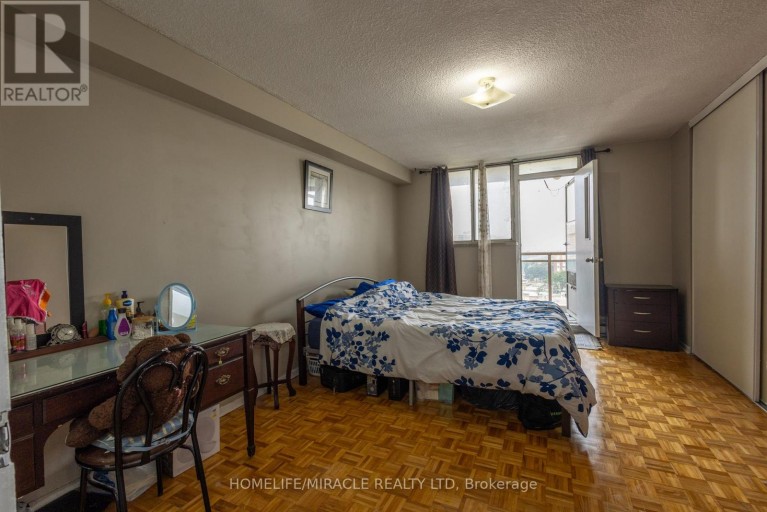 1007 - 49 SILVERSTONE DRIVE, Toronto (Mount Olive-Silverstone-Jamestown), Ontario, M9V3G2