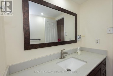 1007 - 49 SILVERSTONE DRIVE Toronto (Mount Olive-Silverstone-Jamestown) Ontario photo 41