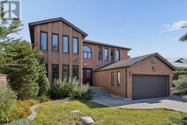 35 WARD STREET Whitby Ontario photo 1