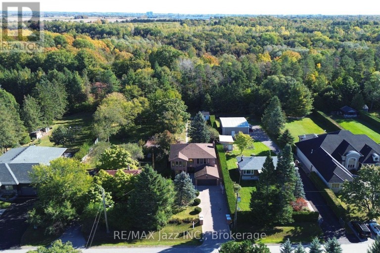 35 WARD STREET, Whitby, Ontario, L1M1G9