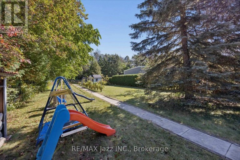 35 WARD STREET, Whitby, Ontario, L1M1G9
