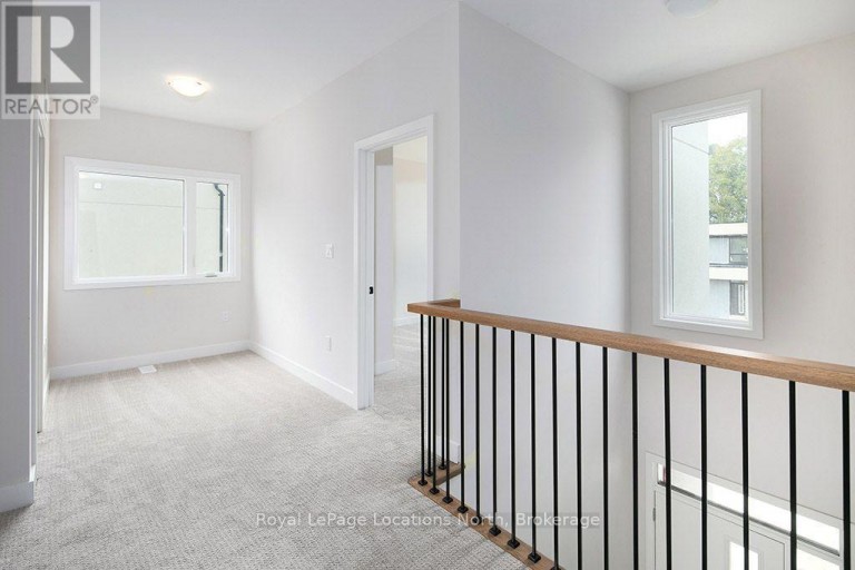 127 YVONNE CRESCENT, Blue Mountains, Ontario, L9Y5T9