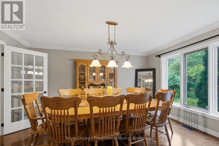27 HASTINGS PARK DRIVE, Belleville (Belleville Ward), Ontario, K8P5G4