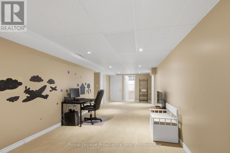 27 HASTINGS PARK DRIVE, Belleville (Belleville Ward), Ontario, K8P5G4