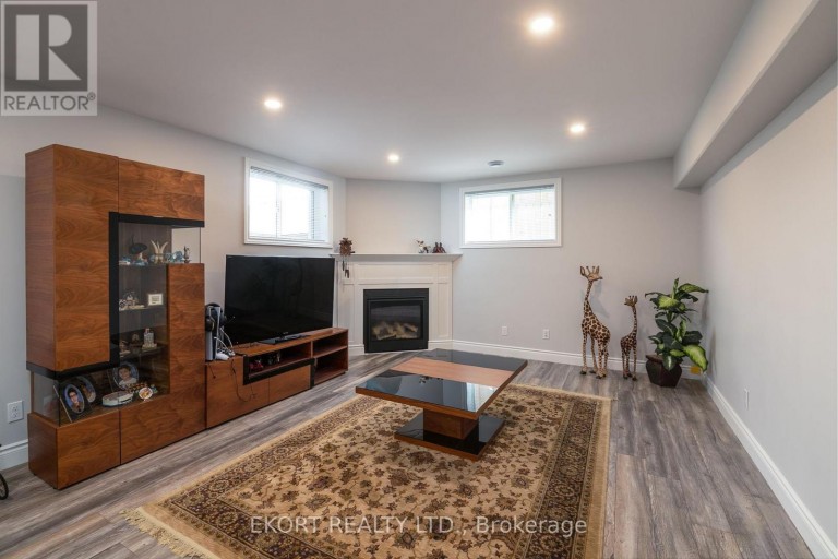 61 HAMPTON RIDGE DRIVE, Belleville (Thurlow Ward), Ontario, K8N0E6