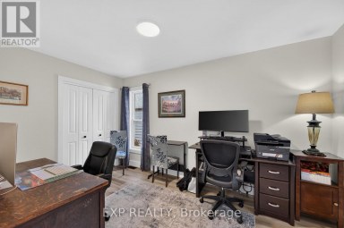 481 GOLD STREET Warwick (Watford) Ontario photo 15