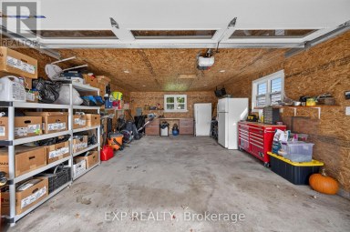 481 GOLD STREET Warwick (Watford) Ontario photo 25