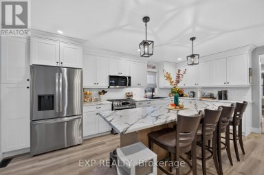 481 GOLD STREET Warwick (Watford) Ontario photo 6
