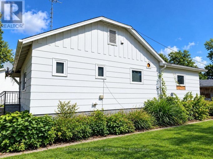 216 SECOND STREET STREET, Rainy River, Ontario, P0W1L0