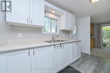 13 HAWTHORNE DRIVE Innisfil Ontario photo 6