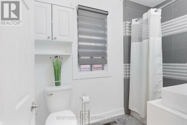4246 BLOOR STREET W Toronto (Markland Wood) Ontario photo 13