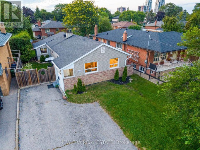 4246 BLOOR STREET W, Toronto (Markland Wood), Ontario, M9C1Z7