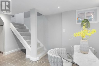 4246 BLOOR STREET W Toronto (Markland Wood) Ontario photo 25