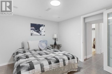 4246 BLOOR STREET W Toronto (Markland Wood) Ontario photo 29