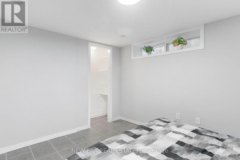 4246 BLOOR STREET W, Toronto (Markland Wood), Ontario, M9C1Z7