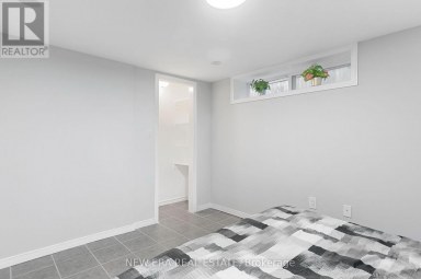 4246 BLOOR STREET W Toronto (Markland Wood) Ontario photo 30