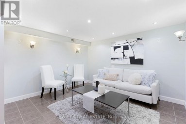 4246 BLOOR STREET W Toronto (Markland Wood) Ontario photo 35