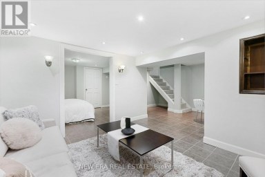 4246 BLOOR STREET W Toronto (Markland Wood) Ontario photo 36