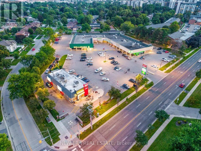 4246 BLOOR STREET W, Toronto (Markland Wood), Ontario, M9C1Z7