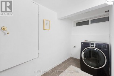 4246 BLOOR STREET W Toronto (Markland Wood) Ontario photo 40