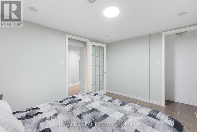 4246 BLOOR STREET W, Toronto (Markland Wood), Ontario, M9C1Z7