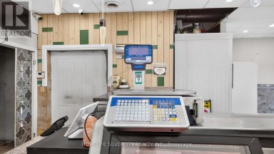 10990 CHINGUACOUSY ROAD Brampton (Fletcher's Meadow) Ontario photo 7