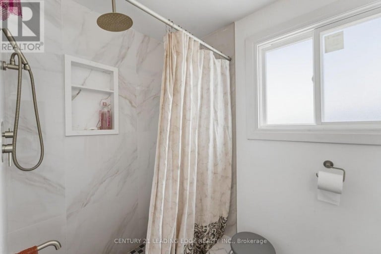 749 STONE CHURCH ROAD E, Hamilton (Randall), Ontario, L8W3G9