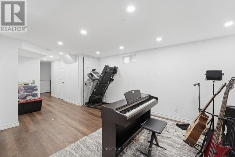 749 STONE CHURCH ROAD E, Hamilton (Randall), Ontario, L8W3G9